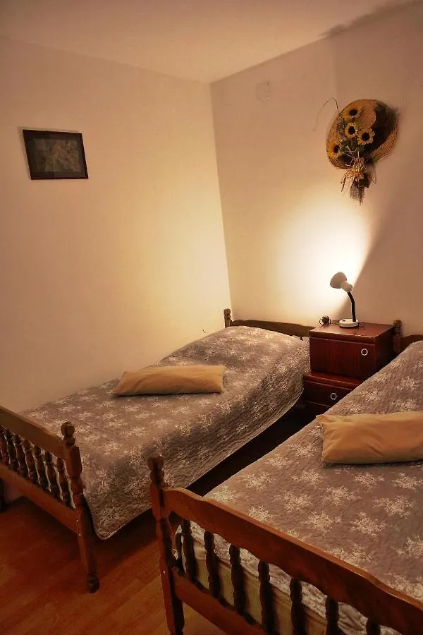 Vratovic Apartments Πούλα