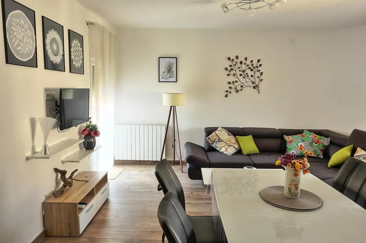 Vratovic Apartments Πούλα Κροατία