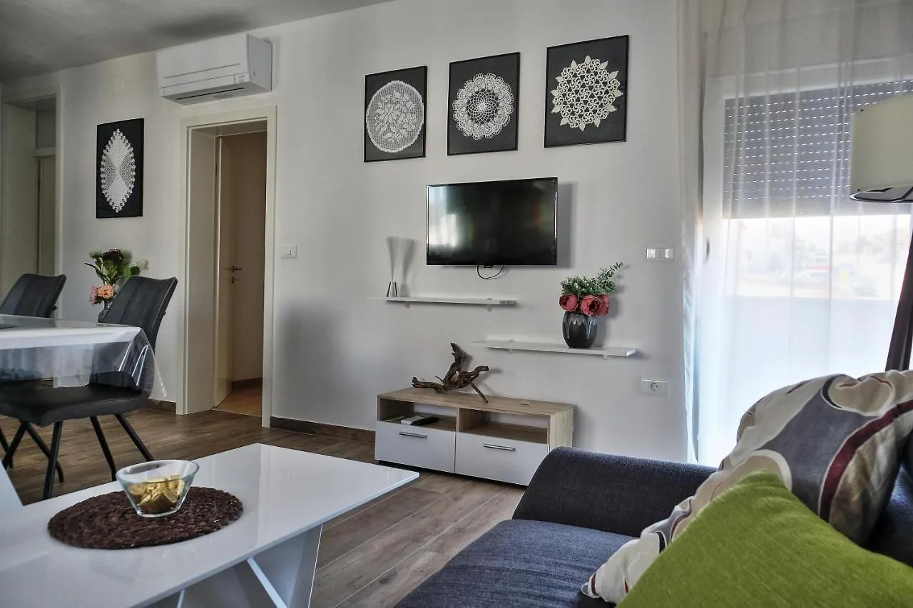 Vratovic Apartments Πούλα 0*,  Κροατία