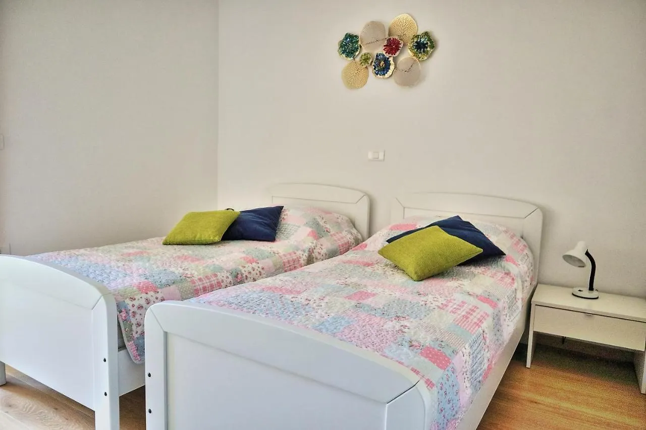 Vratovic Apartments Πούλα